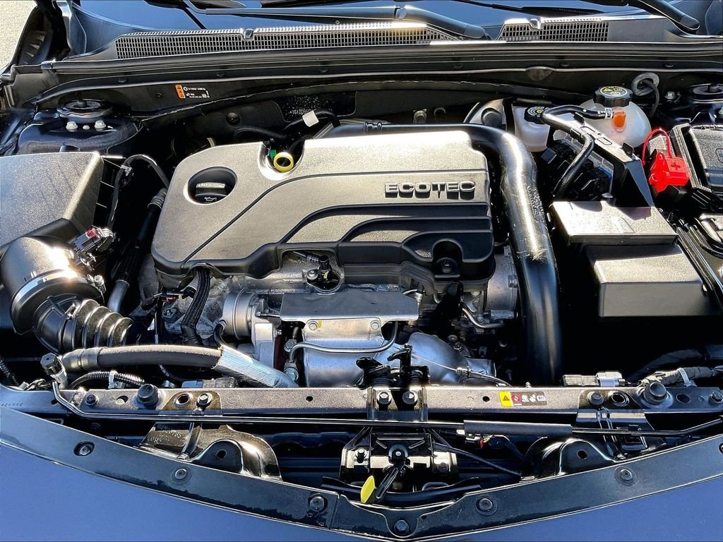 Used 2022 Gray Chevrolet LT image 28