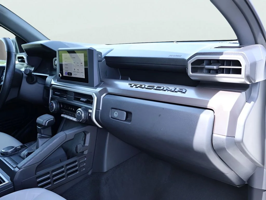 2024 Toyota Tacoma SR5 - Photo 13