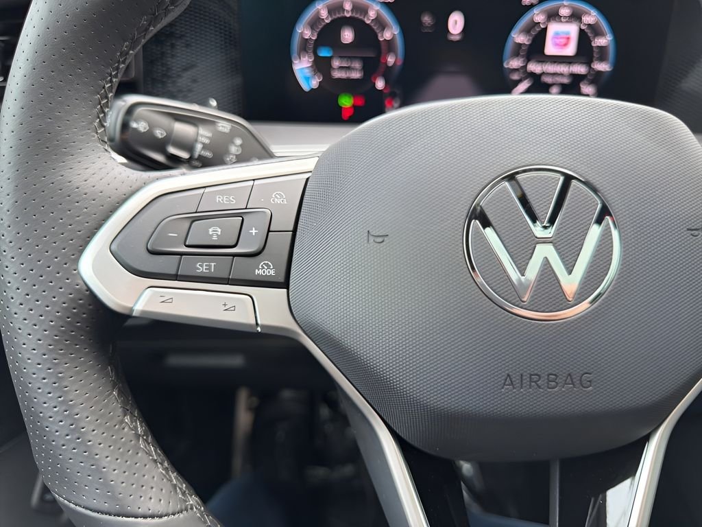 2026 Volkswagen Tiguan SE R-LINE BLACK - Photo 14