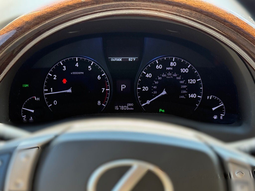 Used 2015 Obsidian Lexus Base image 12