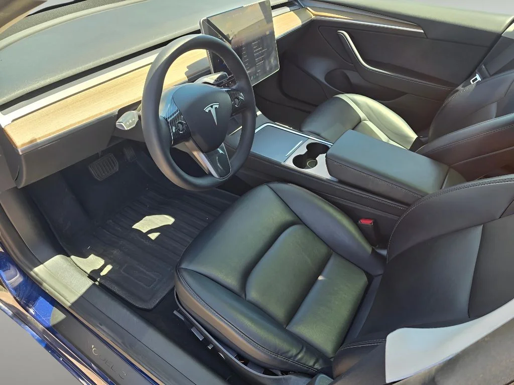 Used 2022 Deep Blue Metallic Tesla Base image 14