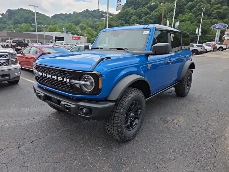 New 2026 Blue Ford Badlands image 3