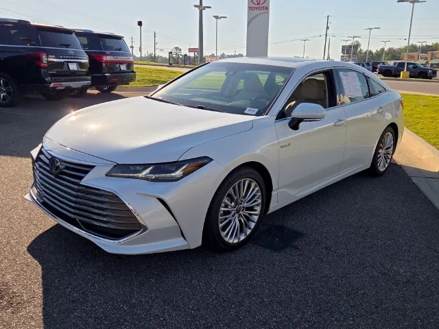 Used 2020 Beige Toyota Limited image 3