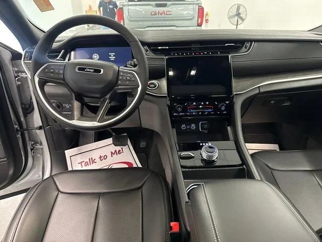 Used 2025 Silver Jeep Limited image 13