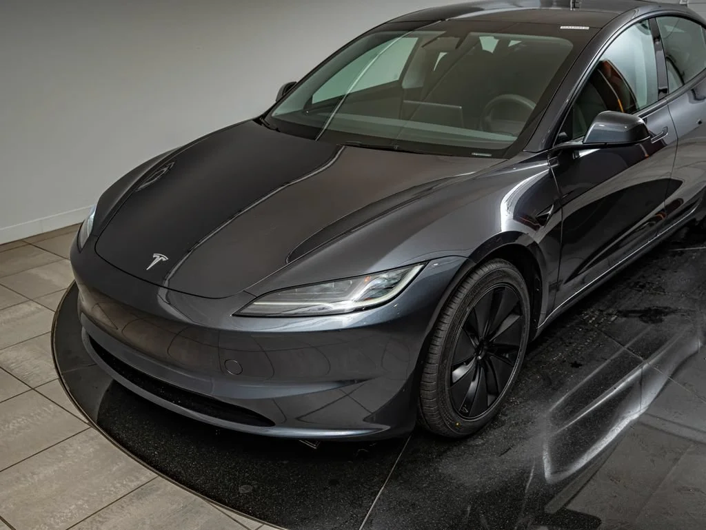 Used 2024 Stealth Gray Tesla  image 14