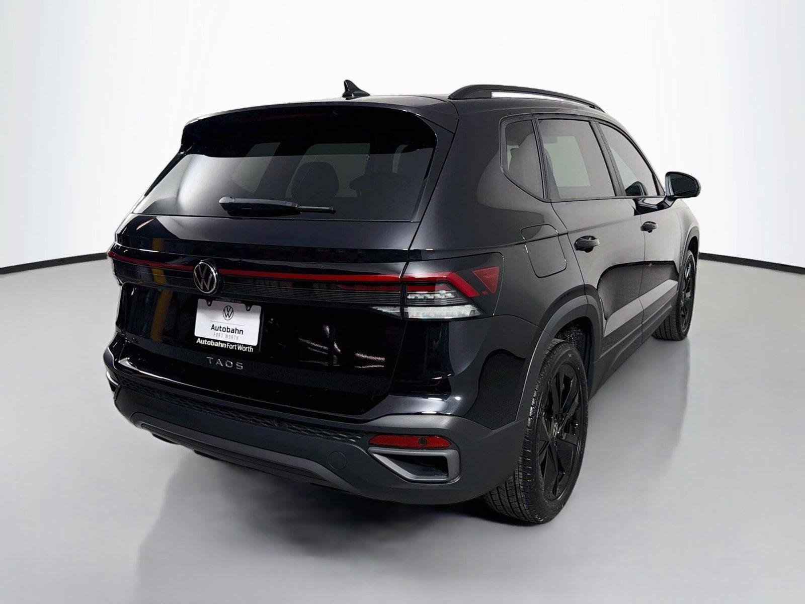 New 2027 Deep Black Pearl Volkswagen SE Black image 5