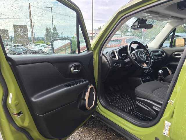 2016 Jeep Renegade 75th Anniversary Edition - Photo 19
