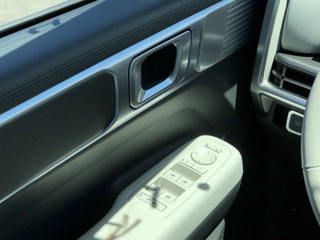 New 2026 White,Serenity Hyundai SE image 17