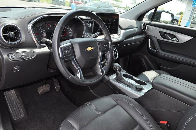 Used 2023 Sterling Gray Metallic Chevrolet 3LT image 9