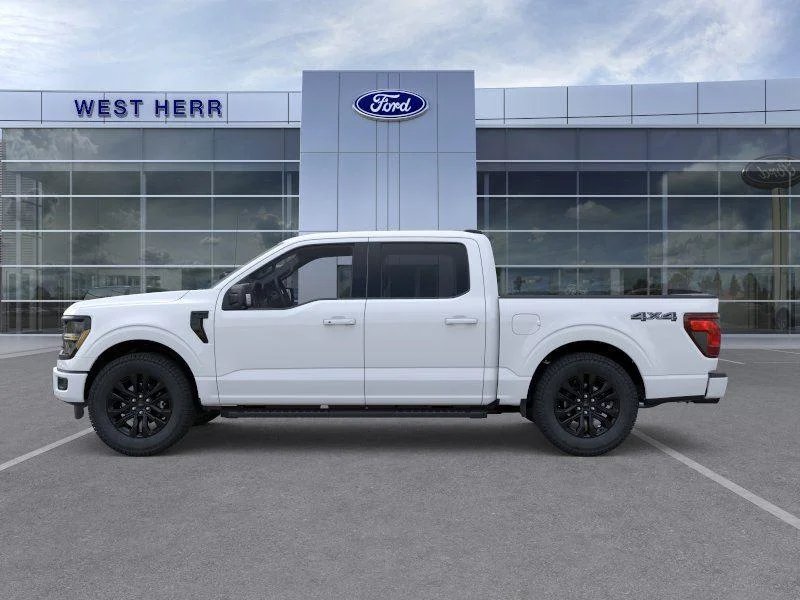 New 2026 Oxford White Ford XLT image 4