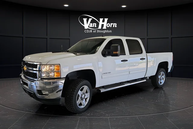 Used 2014 Summit White Chevrolet LT image 3