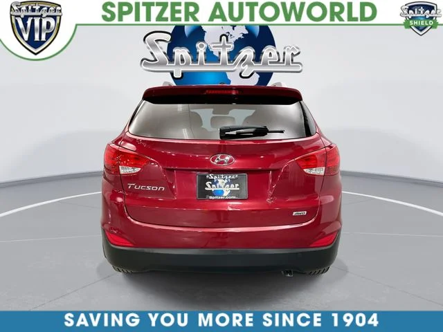 Used 2015 Red Hyundai SE image 9