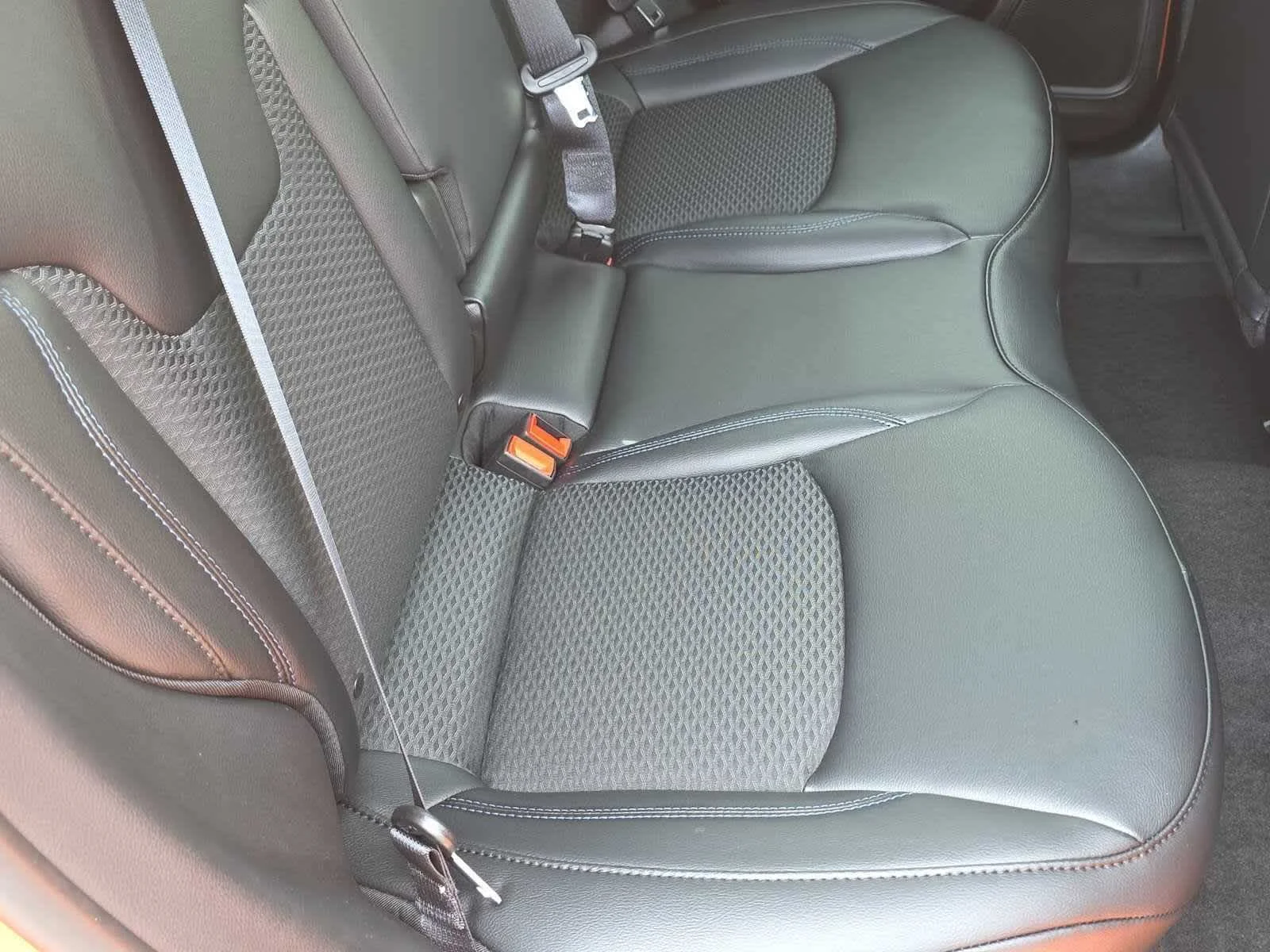 New 2026 Joose Exterior Paint Jeep Latitude image 17