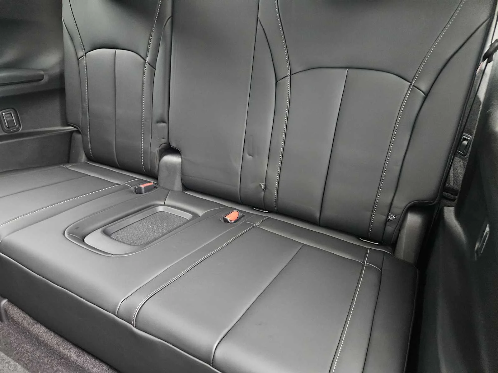 New 2026 RADIANT WHITE INFINITI Luxe FWD image 22