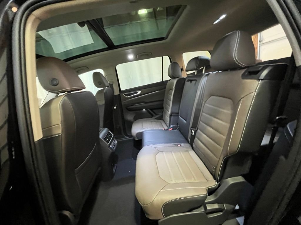 New 2026 Black Volkswagen 2.0T SEL image 22