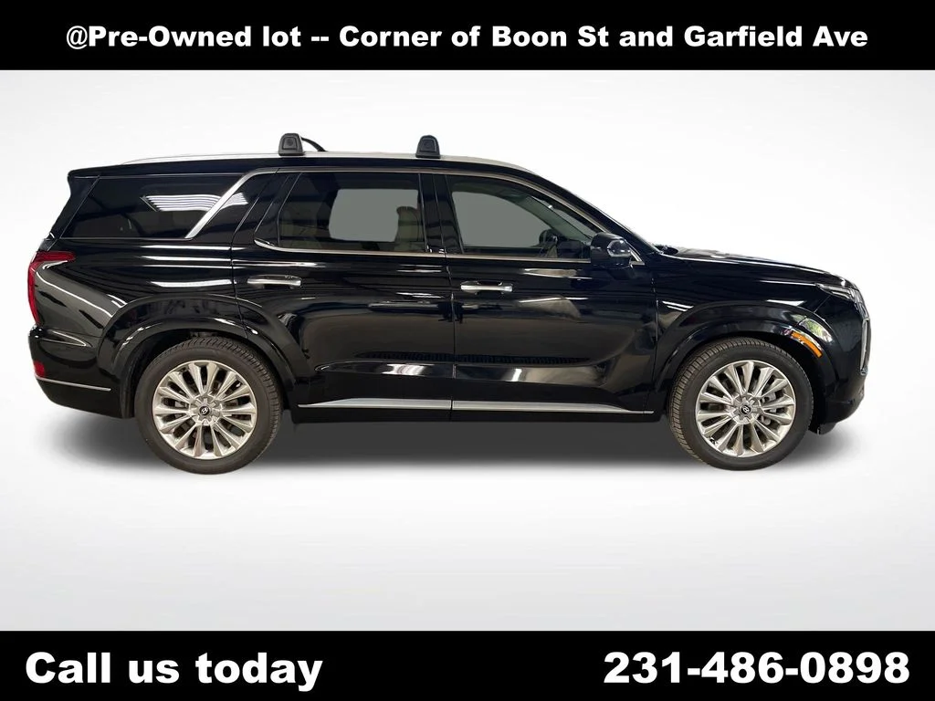 Used 2020 Black Hyundai Limited image 6