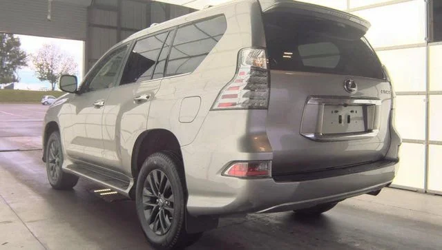 Used 2023 Atomic Silver Lexus GX 460 Premium image 5