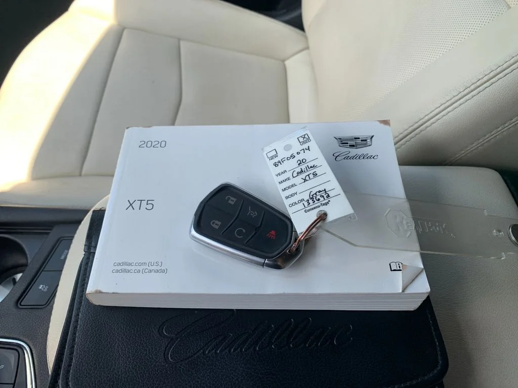 Used 2020 Gray Cadillac Sport image 9