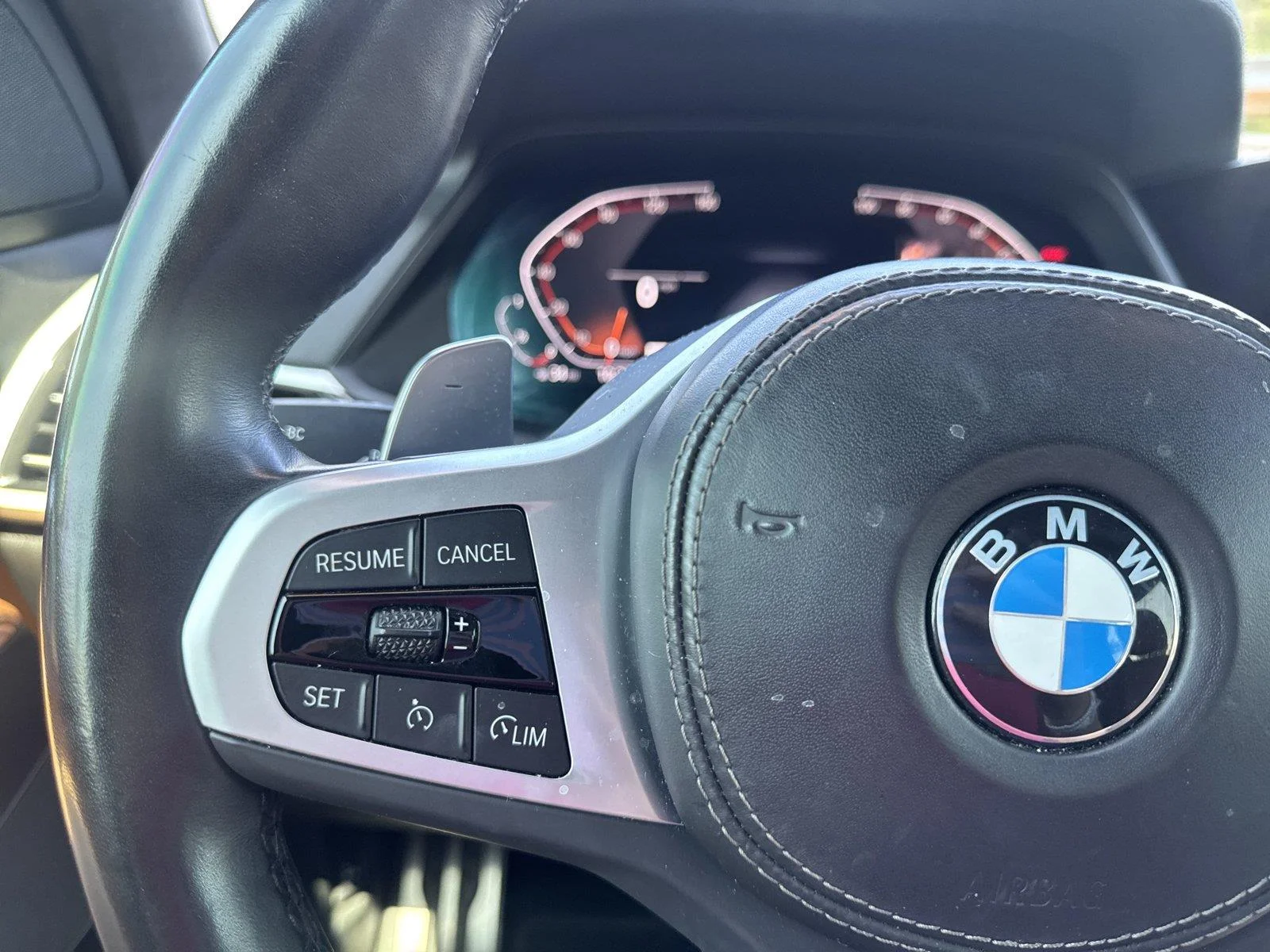 Used 2022 Arctic Grey Metallic BMW xDrive40i image 16