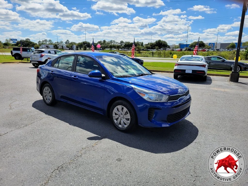 Used 2019 Blue Kia S image 9
