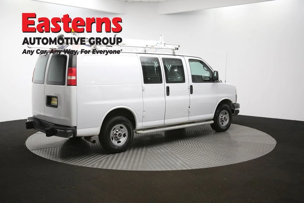 Used 2015 White GMC Work Van image 40