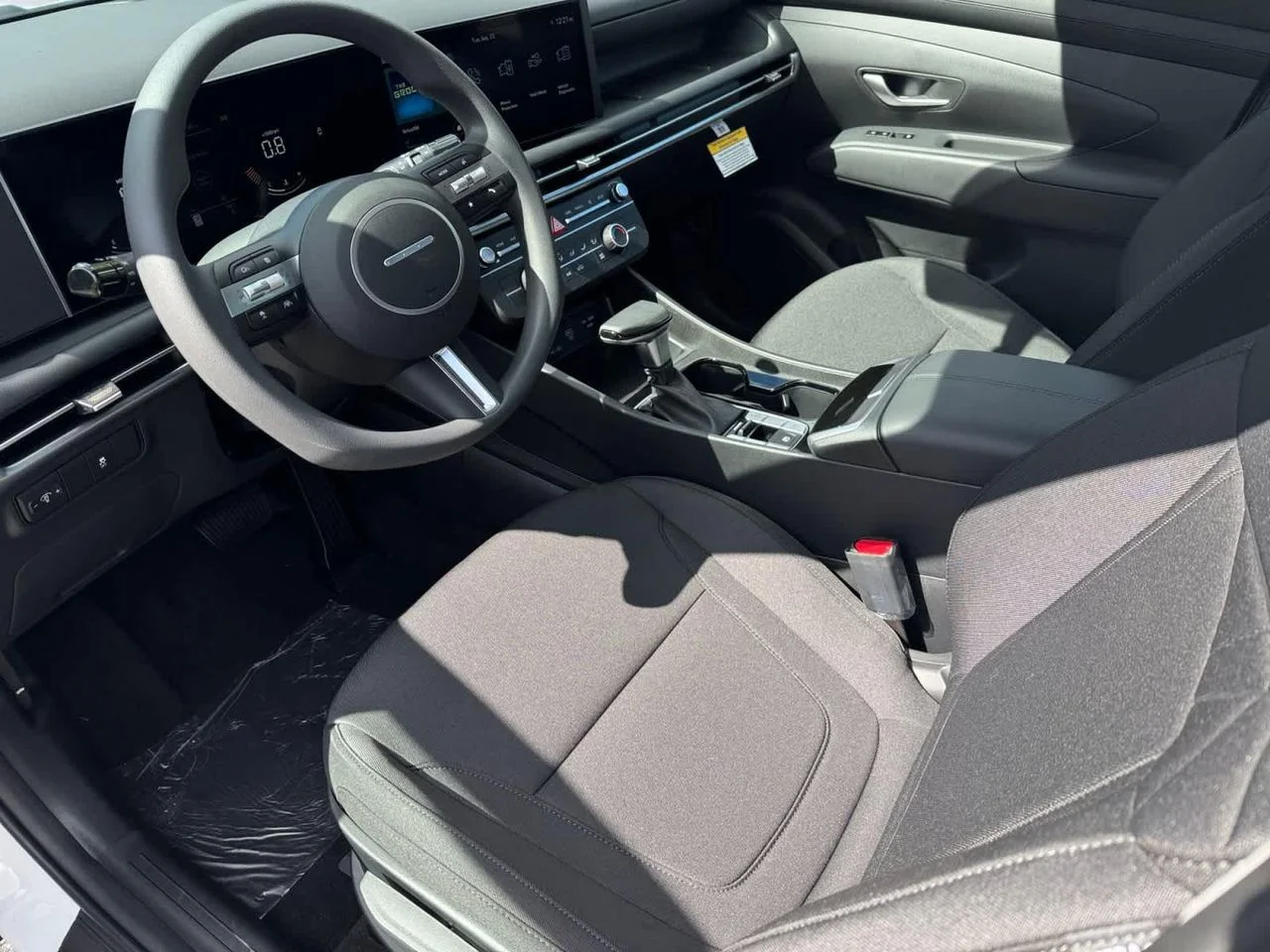 New 2026 White Hyundai SE AWD image 12