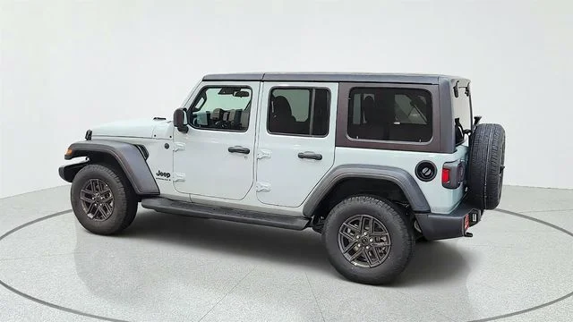 New 2027 Earl Clearcoat Jeep Sport S image 7