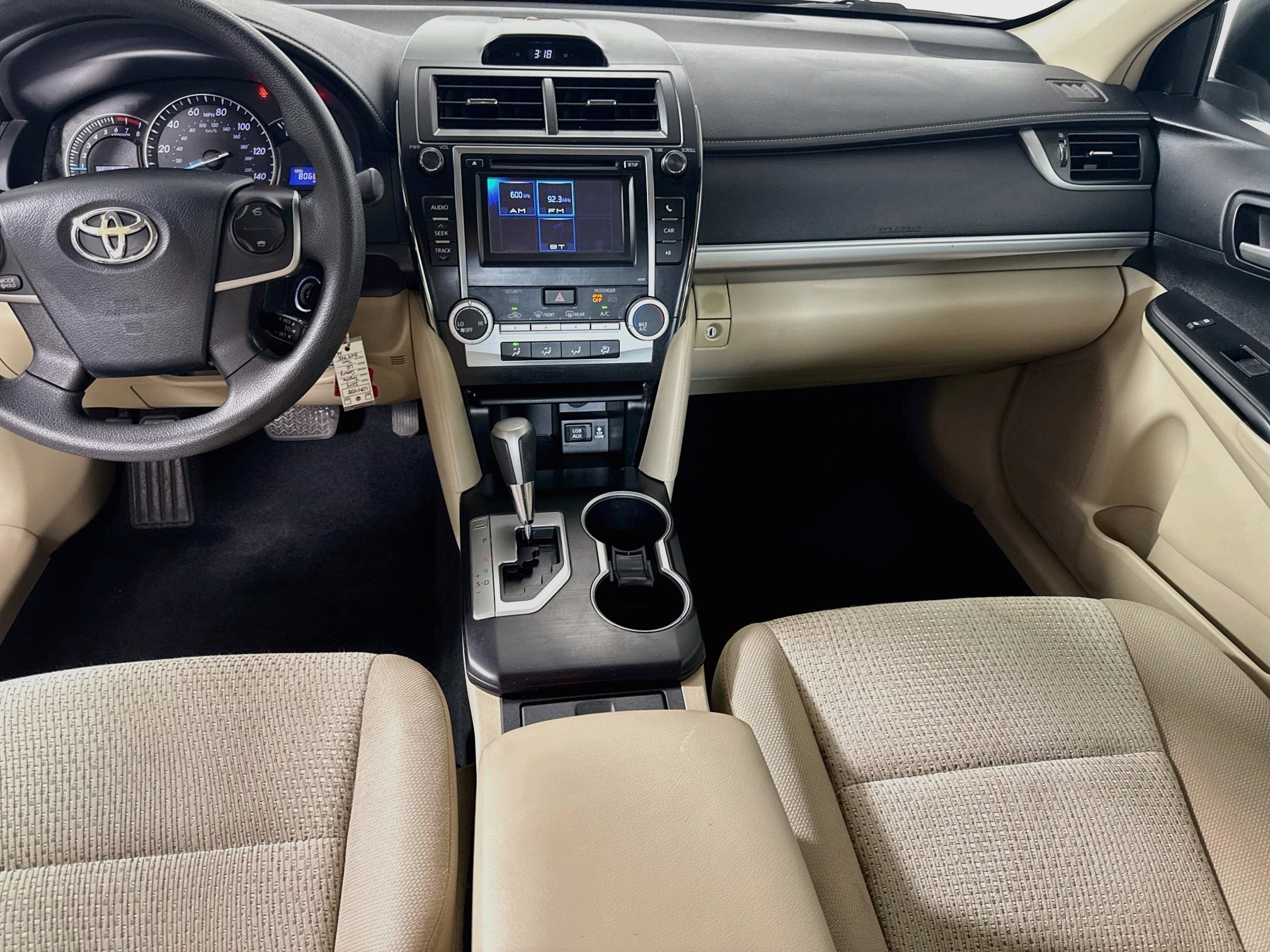 Used 2014 Creme Brulee Mica Toyota LE image 21