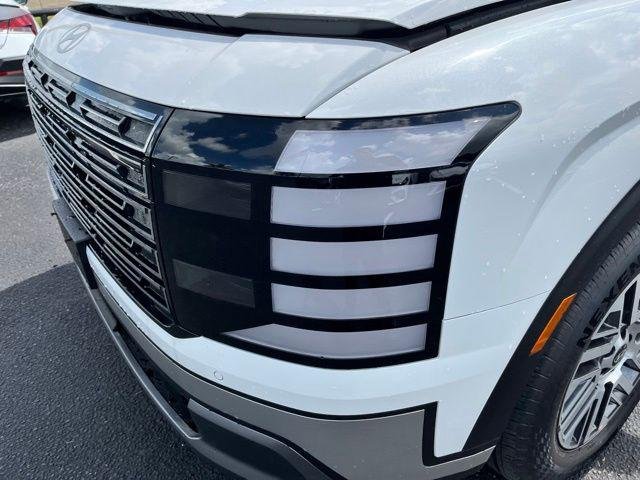 New 2026 White Hyundai SEL FWD image 14