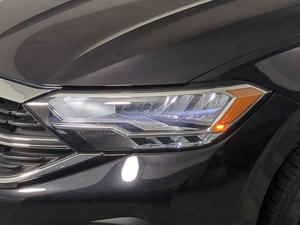 2024 Volkswagen Jetta SE - Photo 10