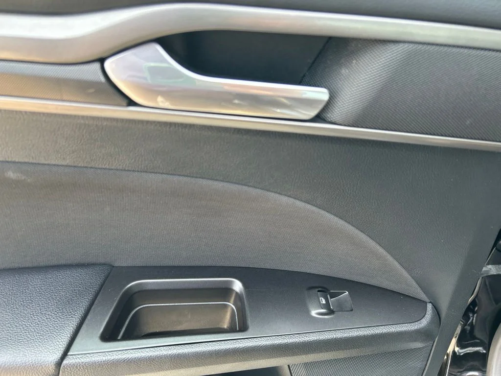 Used 2017 Black Ford SE image 20