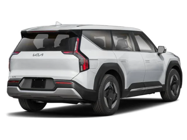 Used 2024 Ivory Silver Kia Land image 3