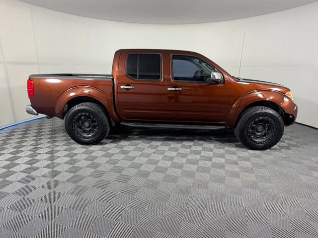 Used 2016 Brown Nissan SV image 69