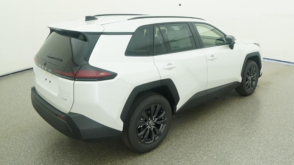 New 2026 Wind Chill Pearl Toyota XLE Premium image 22