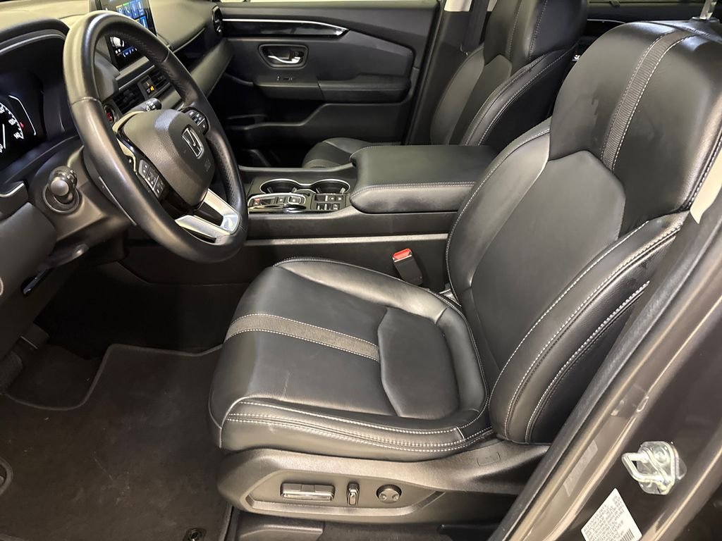 2025 Honda Pilot EX-L - Photo 18