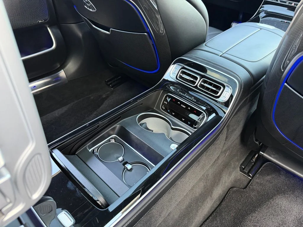 Used 2022 Gray Mercedes-Benz Maybach S 580 image 21