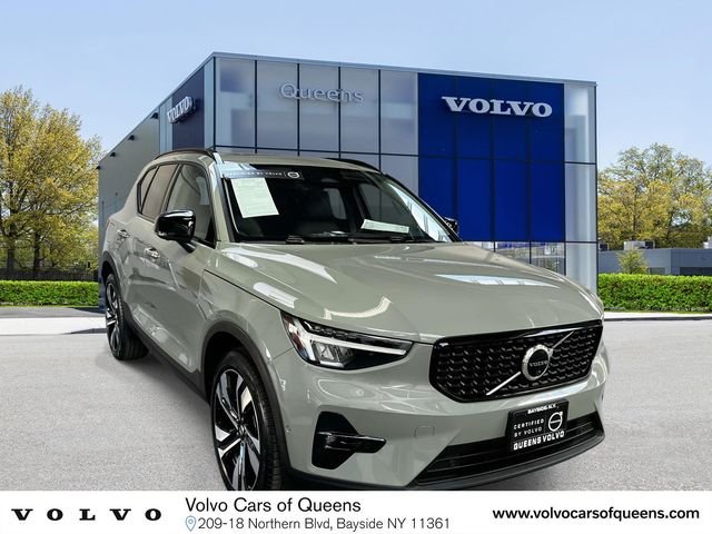 2023 Volvo XC40 Plus