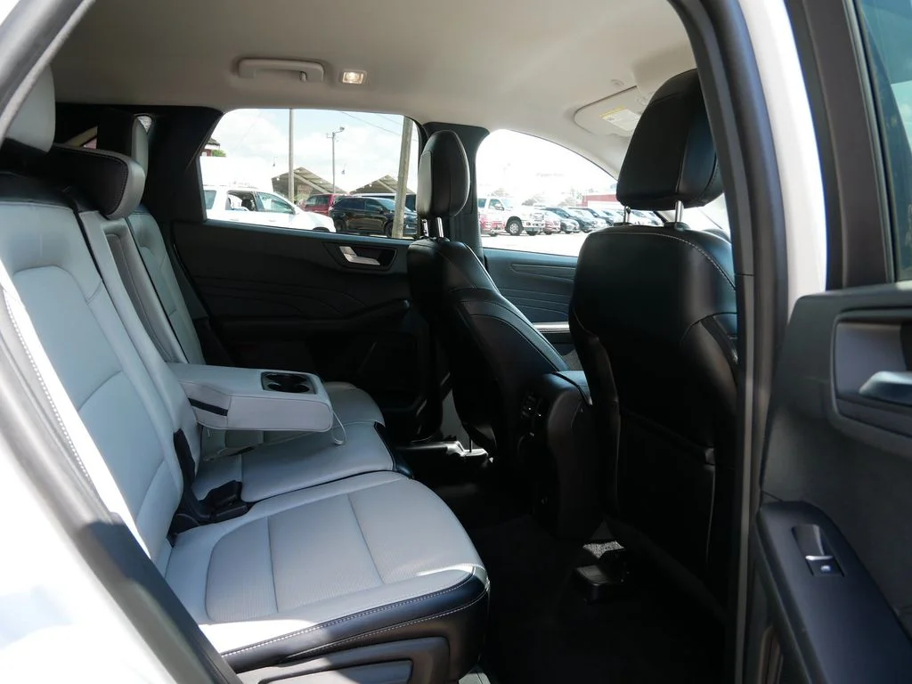 Certified Used 2023 White Ford Platinum image 9