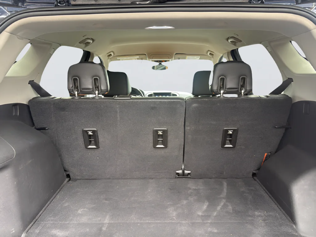 Used 2019 Blue GMC SLT image 26