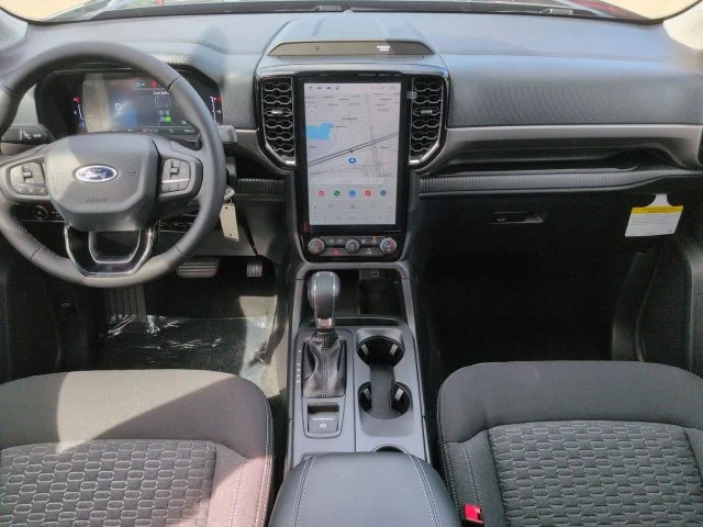New 2026 Carbonized Gray Metallic Ford XLT image 15