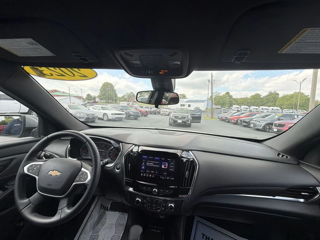 Used 2023 Gray Chevrolet LT image 10