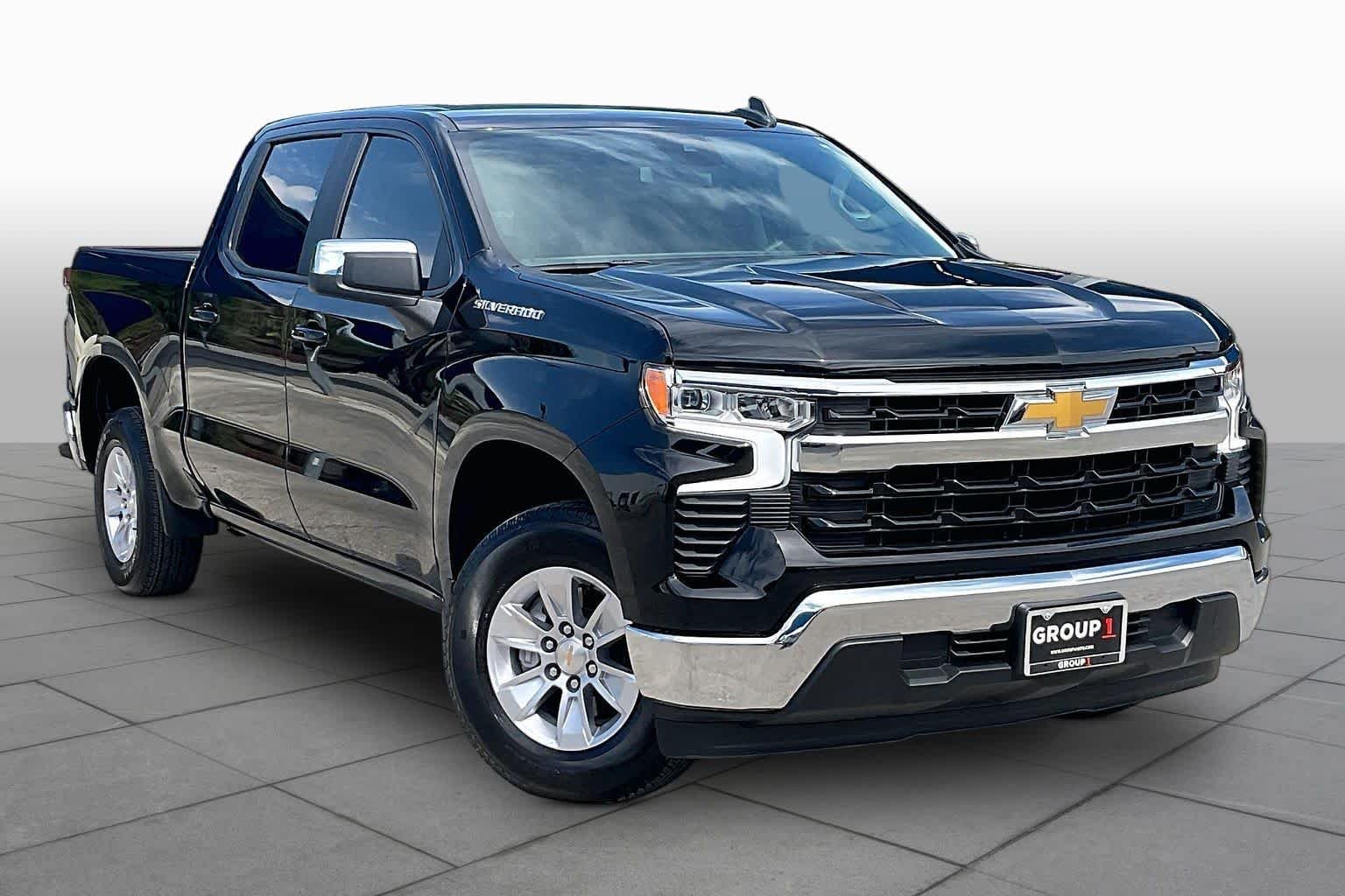 Used 2026 Black Chevrolet LT image 3