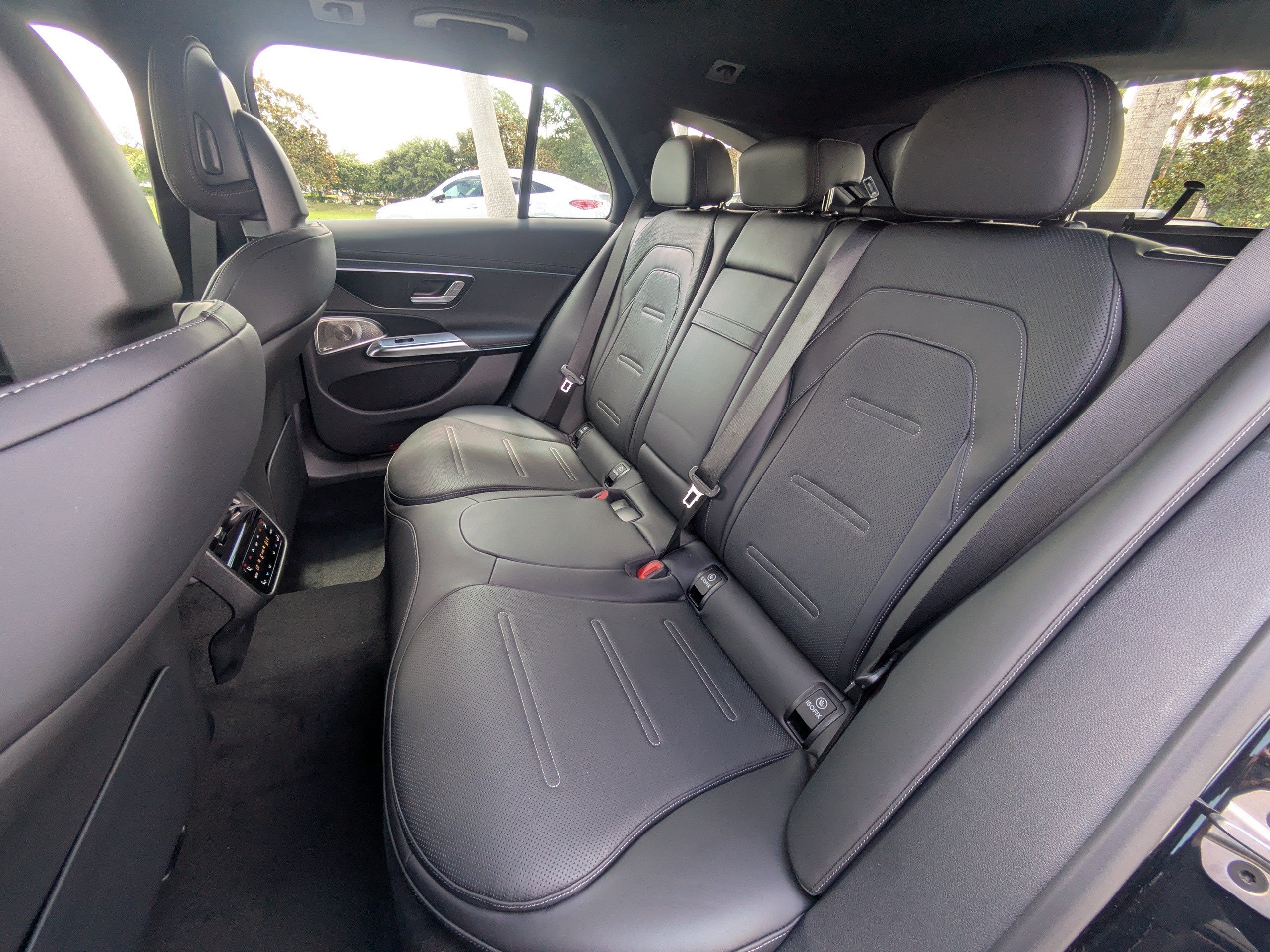 New 2026 Obsidian Black Metallic Mercedes-Benz AMG® E 53 E 4MATIC+ Wagon image 37