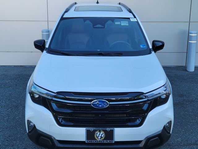 Used 2025 Crystal White Pearl Subaru Touring image 8