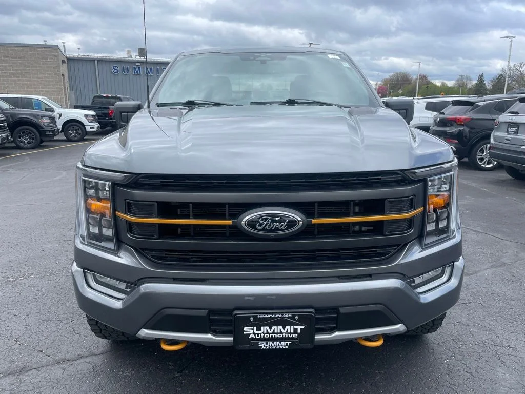 Used 2023 Gray Metallic Ford Tremor image 27