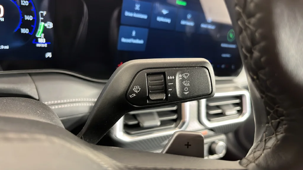 Used 2025 White Ford GT Premium image 26