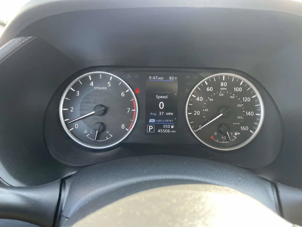 Used 2025 Gray Nissan S image 29