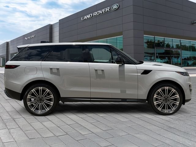 New 2026 Borasco Grey Land Rover SE image 6