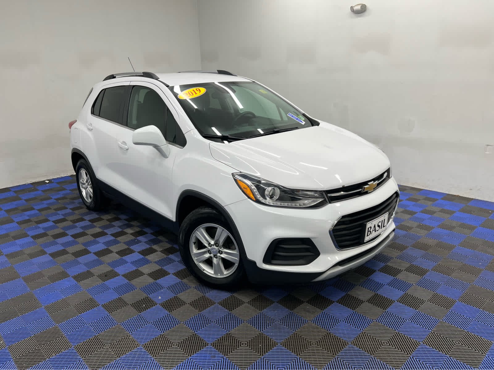 Used 2019 Summit White Chevrolet LT image 26