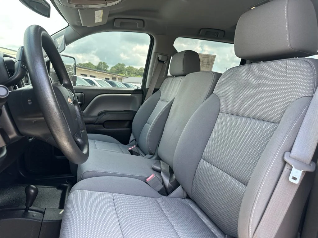 Used 2015 White Chevrolet Work Truck image 27